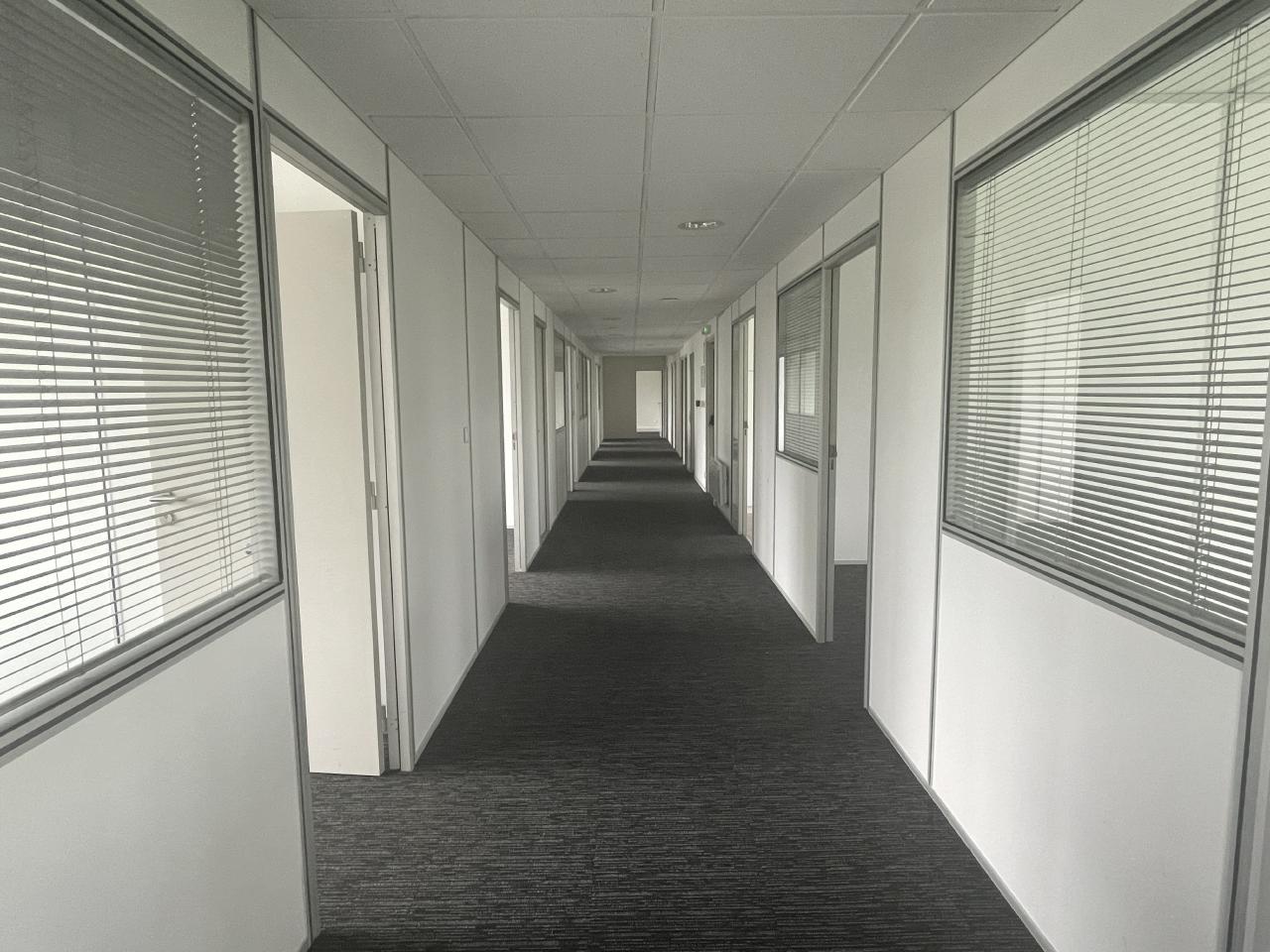 Bureau Rennes 280m² Location bureau Rennes Ille-et-Vilaine OLBUR2310775 3